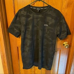 Black Camo Man Athletic Shirt (L)